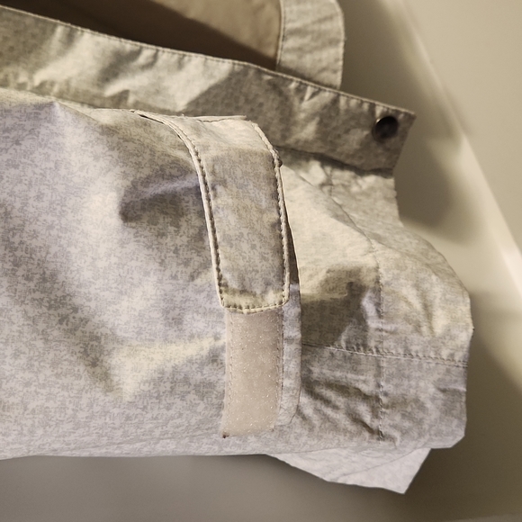 Columbia Sportswear Omni-Tech Rain Coat - Picture 3 of 10